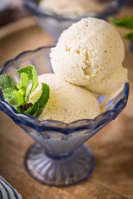 Choice of Ice Cream (2 Scoops)